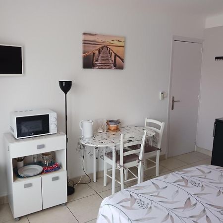 Апартаменти Chambre Privee Climatisee Chez Particulier, Wifi Перпіньян Екстер'єр фото