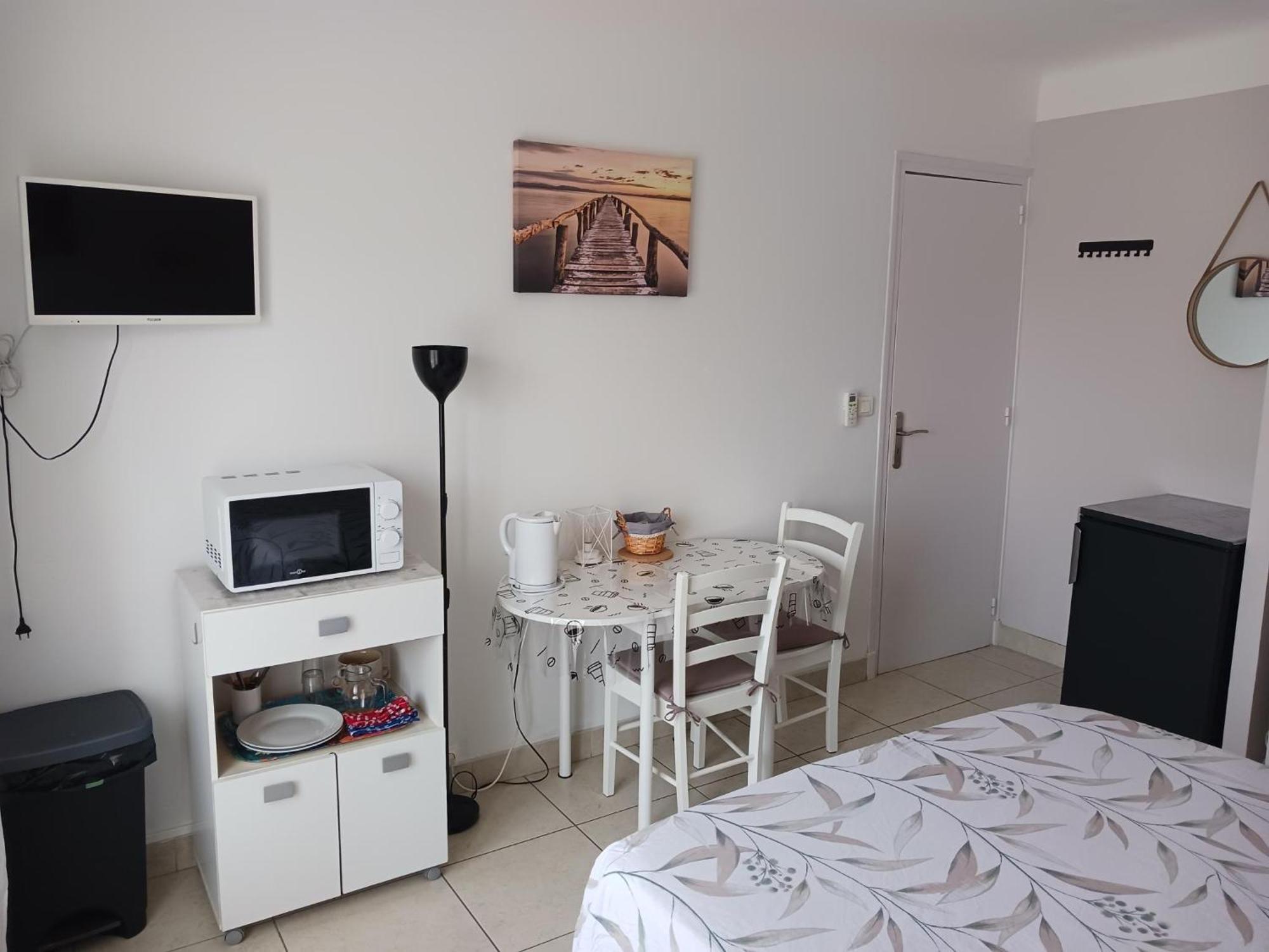 Апартаменти Chambre Privee Climatisee Chez Particulier, Wifi Перпіньян Екстер'єр фото